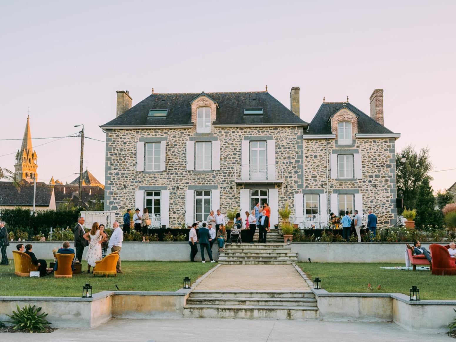 Bed and Breakfast Domaine Les Jardins Darsene Tinténiac Exterior foto