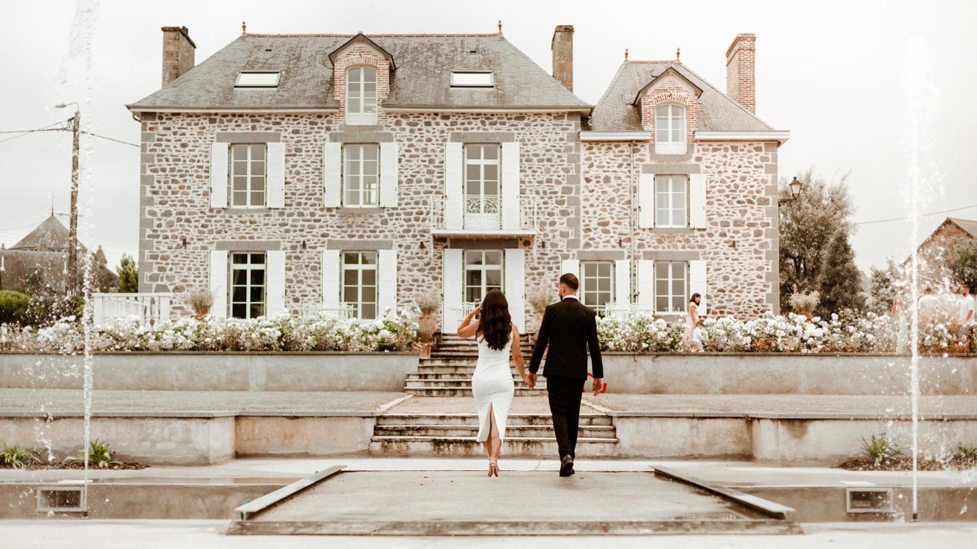 Bed and Breakfast Domaine Les Jardins Darsene Tinténiac Exterior foto